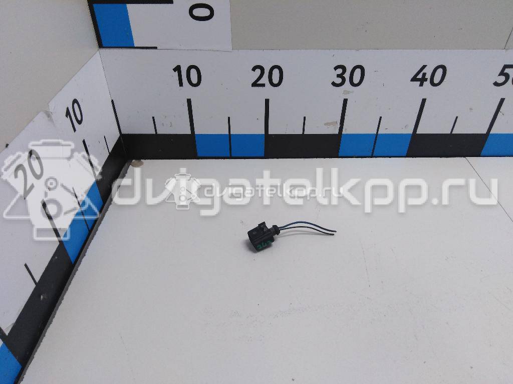 Фото Разъем  8K0973702 для vw Passat [B6] {forloop.counter}}