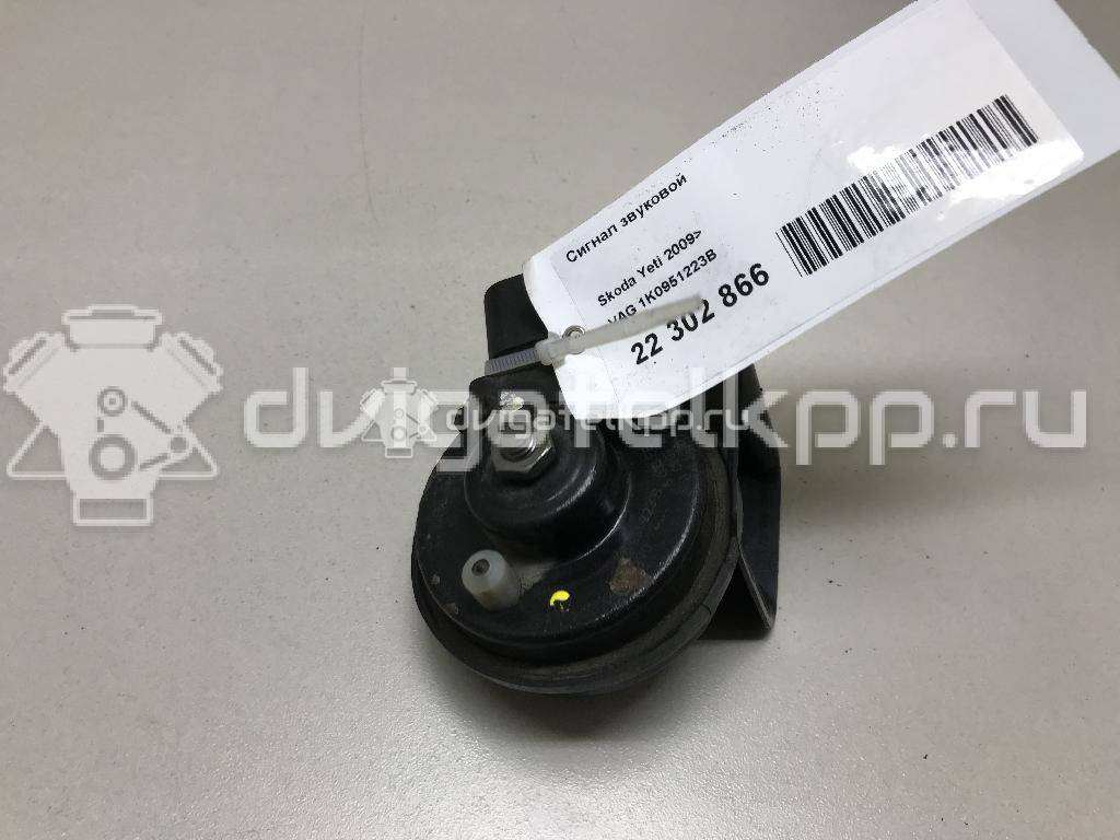 Фото Сигнал звуковой  1K0951223B для Volkswagen Scirocco / Touran / Up 121, 122, Bl1, Bl2 / Amarok S1B / New Beetle {forloop.counter}}