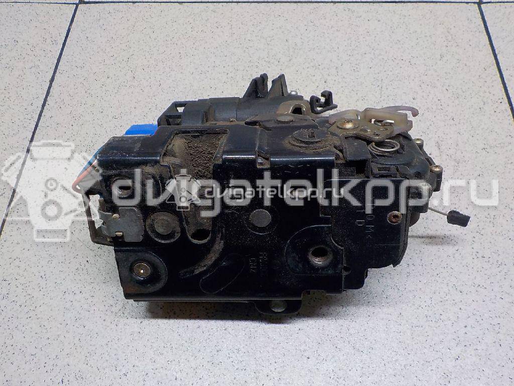 Фото Замок двери задней правой  3B4839016AG для Volkswagen Polo {forloop.counter}}