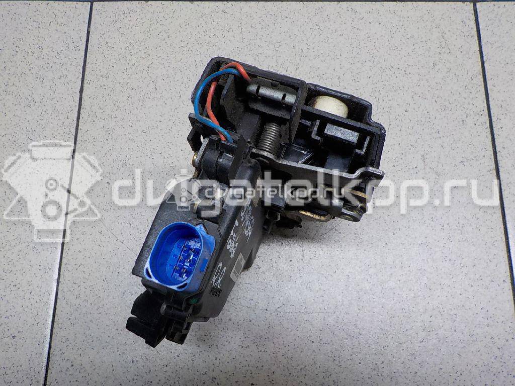 Фото Замок двери задней правой  3B4839016AG для Volkswagen Polo {forloop.counter}}