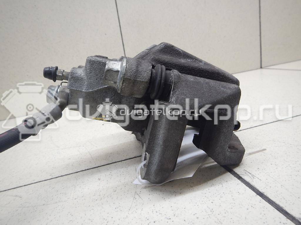 Фото Суппорт тормозной задний левый  4785048050 для Toyota Harrier {forloop.counter}}
