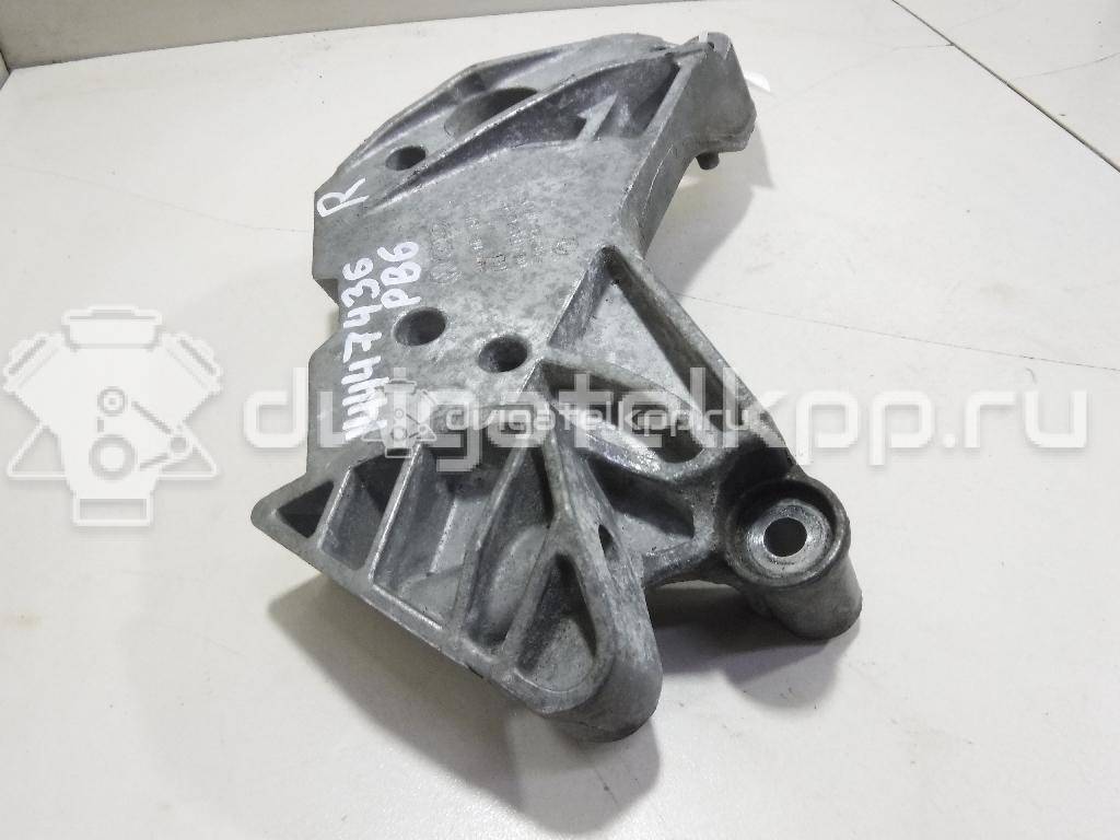 Фото Кронштейн двигателя правый  06J199207P для audi A3 [8P1] {forloop.counter}}