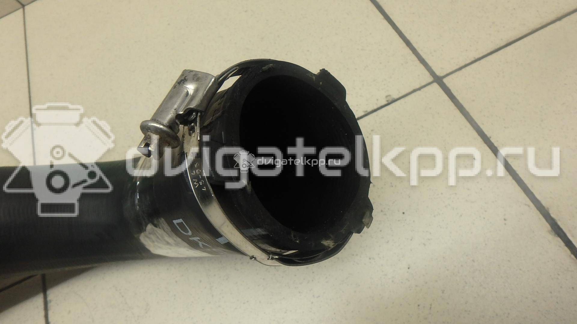 Фото Патрубок интеркулера  8k0145737k для Audi A5 / A4 {forloop.counter}}