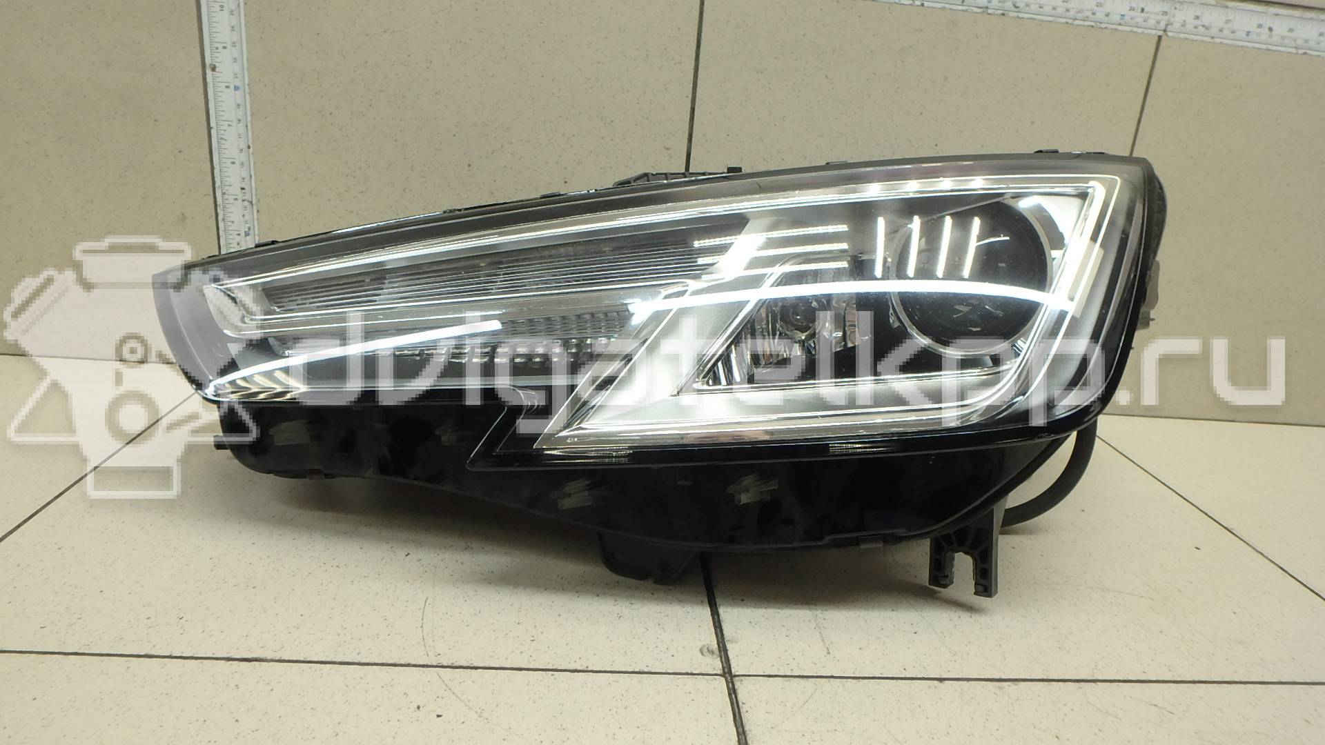 Фото Фара левая  8w0941043a для Audi A4 {forloop.counter}}