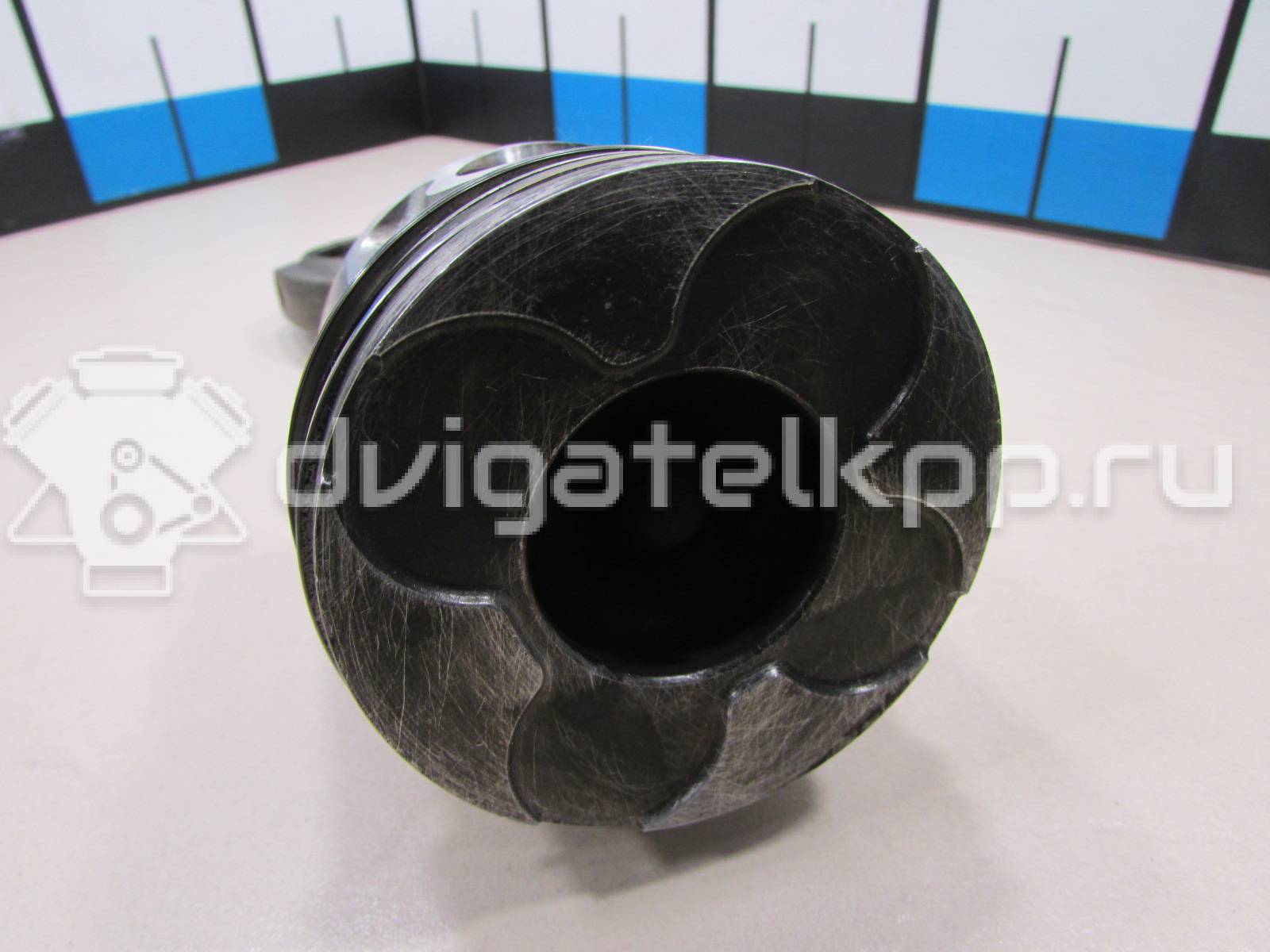 Фото Поршень с шатуном  для Audi A8 / A4 / A6 {forloop.counter}}