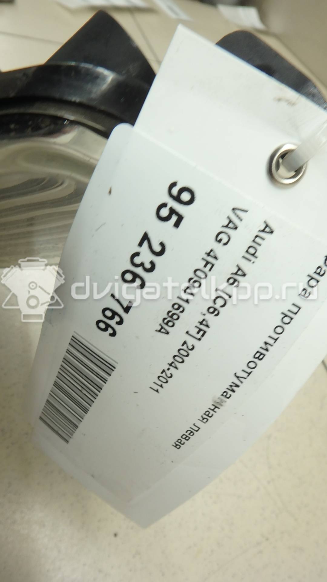 Фото Фара противотуманная левая  4F0941699A для Audi A6 {forloop.counter}}