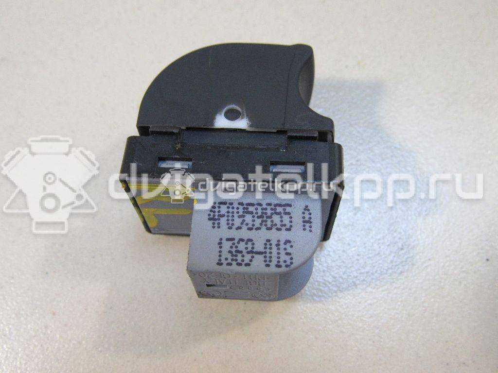 Фото Кнопка стеклоподъемника  4F0959855A для Audi Q7 / A3 / A6 {forloop.counter}}