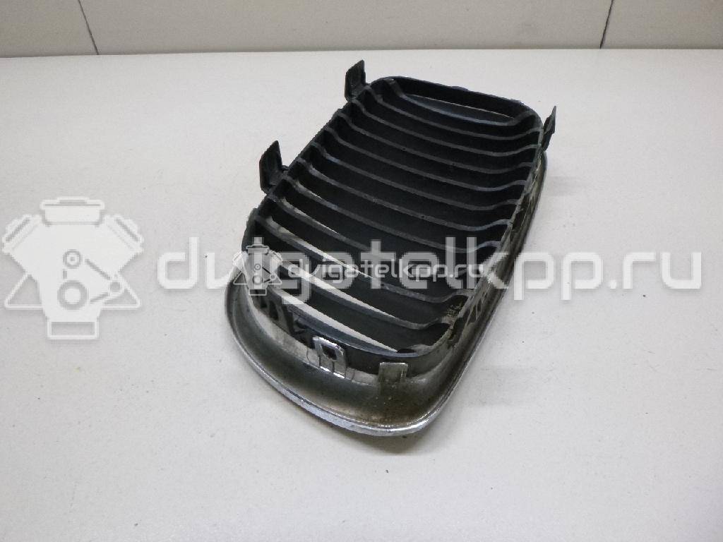Фото Решетка радиатора правая  51137166440 для Bmw 1 {forloop.counter}}