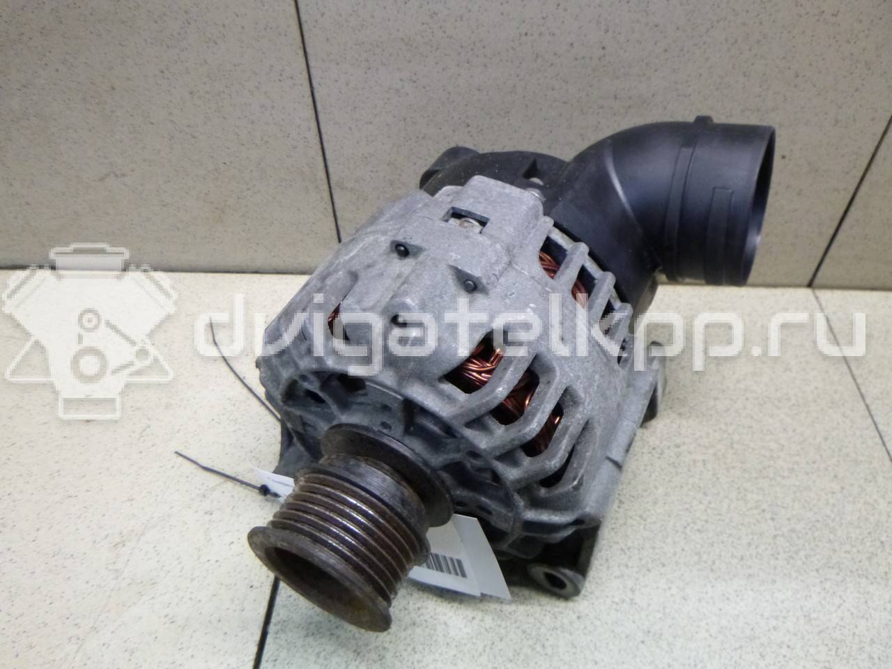 Фото Генератор  12317501592 для Bmw 3 / 5 / 7 / X5 / Z3 E36 {forloop.counter}}