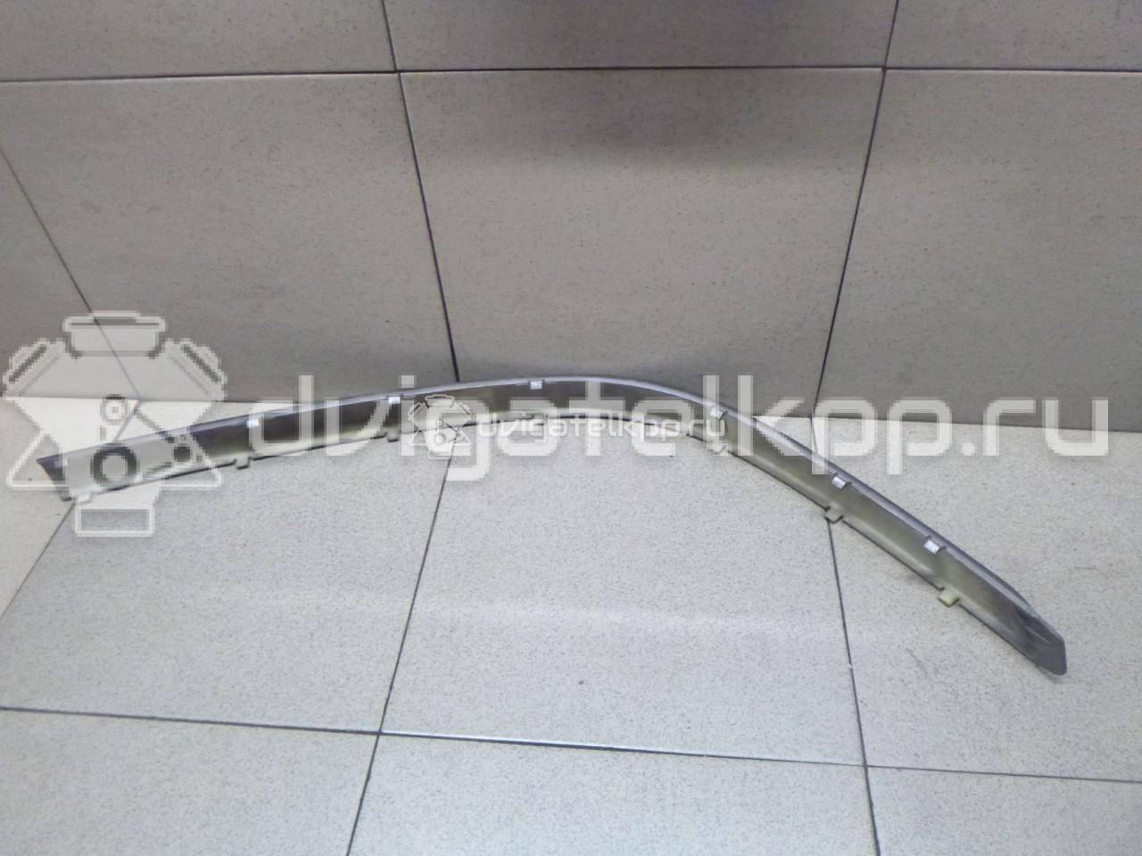 Фото Молдинг переднего бампера левый  51117005957 для Bmw 5 {forloop.counter}}