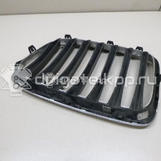 Фото Решетка радиатора правая  51112993308 для Bmw X1