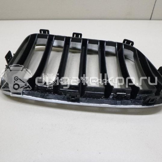Фото Решетка радиатора левая  51117210725 для Bmw X3