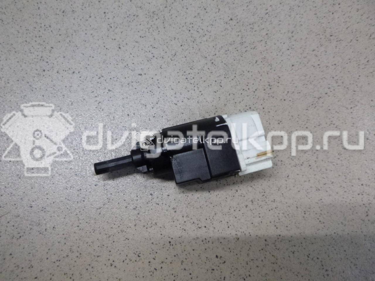 Фото Датчик включения стопсигнала  253206170R для vaz Lada Largus {forloop.counter}}