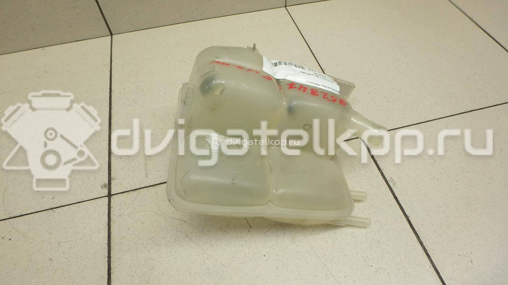 Фото Бачок расширительный  LF8B15350B для volvo C30 {forloop.counter}}