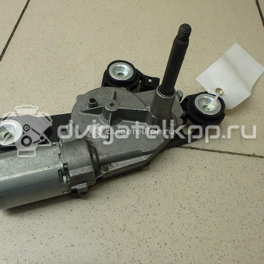 Фото Моторчик стеклоочистителя задний  1689913 для volvo V50