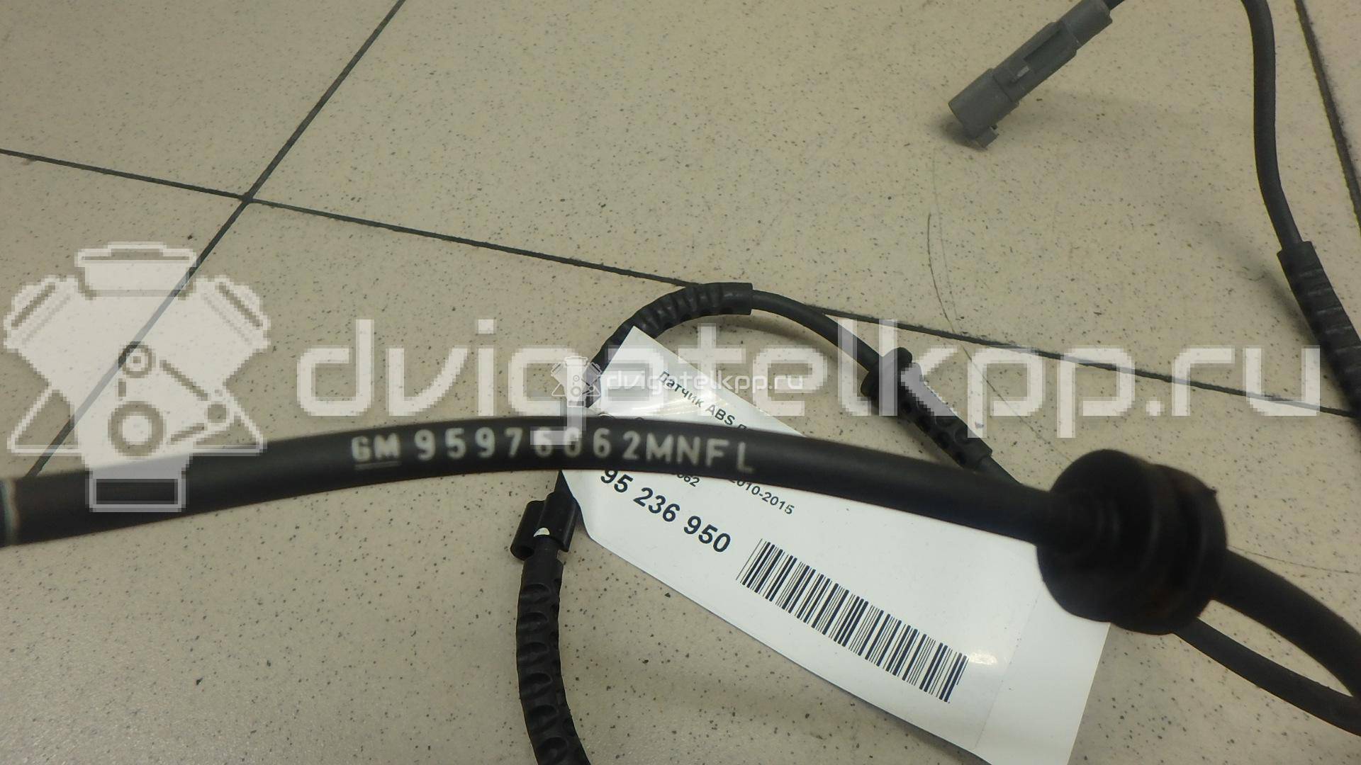 Фото Датчик ABS передний левый  95976062 для Chevrolet Spark {forloop.counter}}