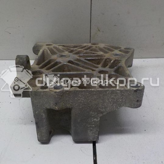 Фото Кронштейн генератора  11910bm700 для Nissan Sunny / Bluebird / Avenir / Primera / Almera