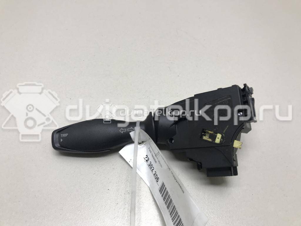 Фото Переключатель поворотов подрулевой  1682336 для Ford Fiesta {forloop.counter}}