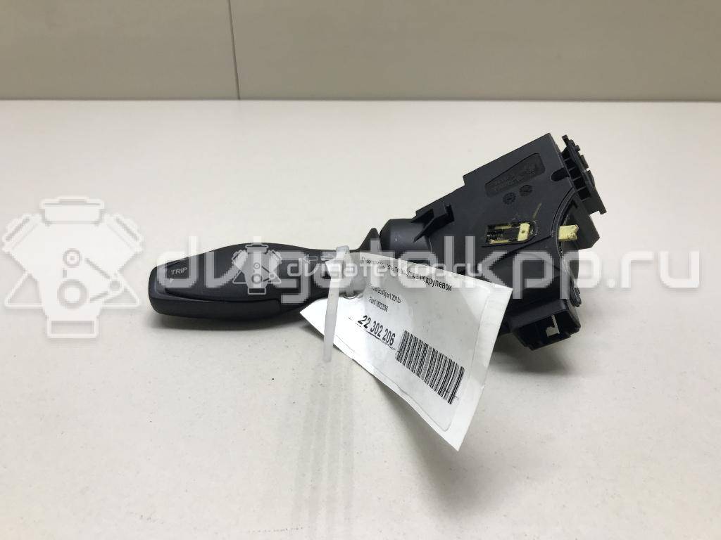 Фото Переключатель поворотов подрулевой  1682336 для Ford Fiesta {forloop.counter}}