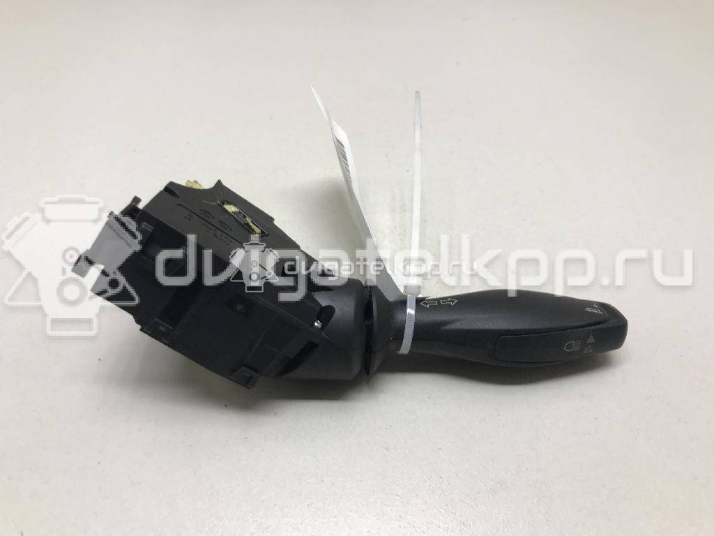 Фото Переключатель поворотов подрулевой  1682336 для Ford Fiesta {forloop.counter}}