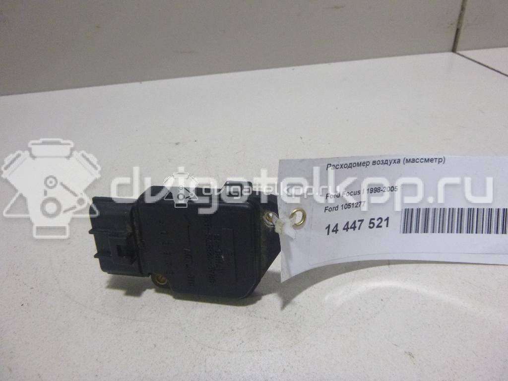 Фото Расходомер воздуха (массметр)  1051277 для Ford Focus / Tourneo / Galaxy / Cougar Ec / Transit {forloop.counter}}