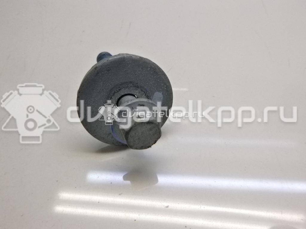 Фото Болт передней ступицы  1569107 для Ford Focus / C-Max {forloop.counter}}
