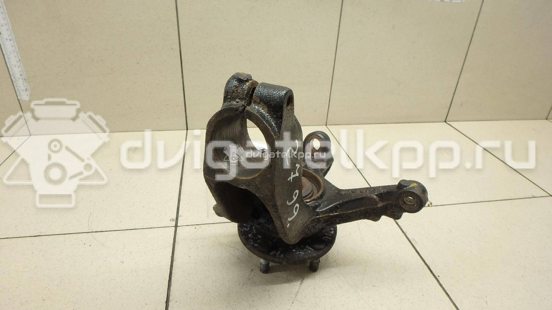 Фото Кулак поворотный передний левый  1420863 для Ford Focus / C-Max {forloop.counter}}