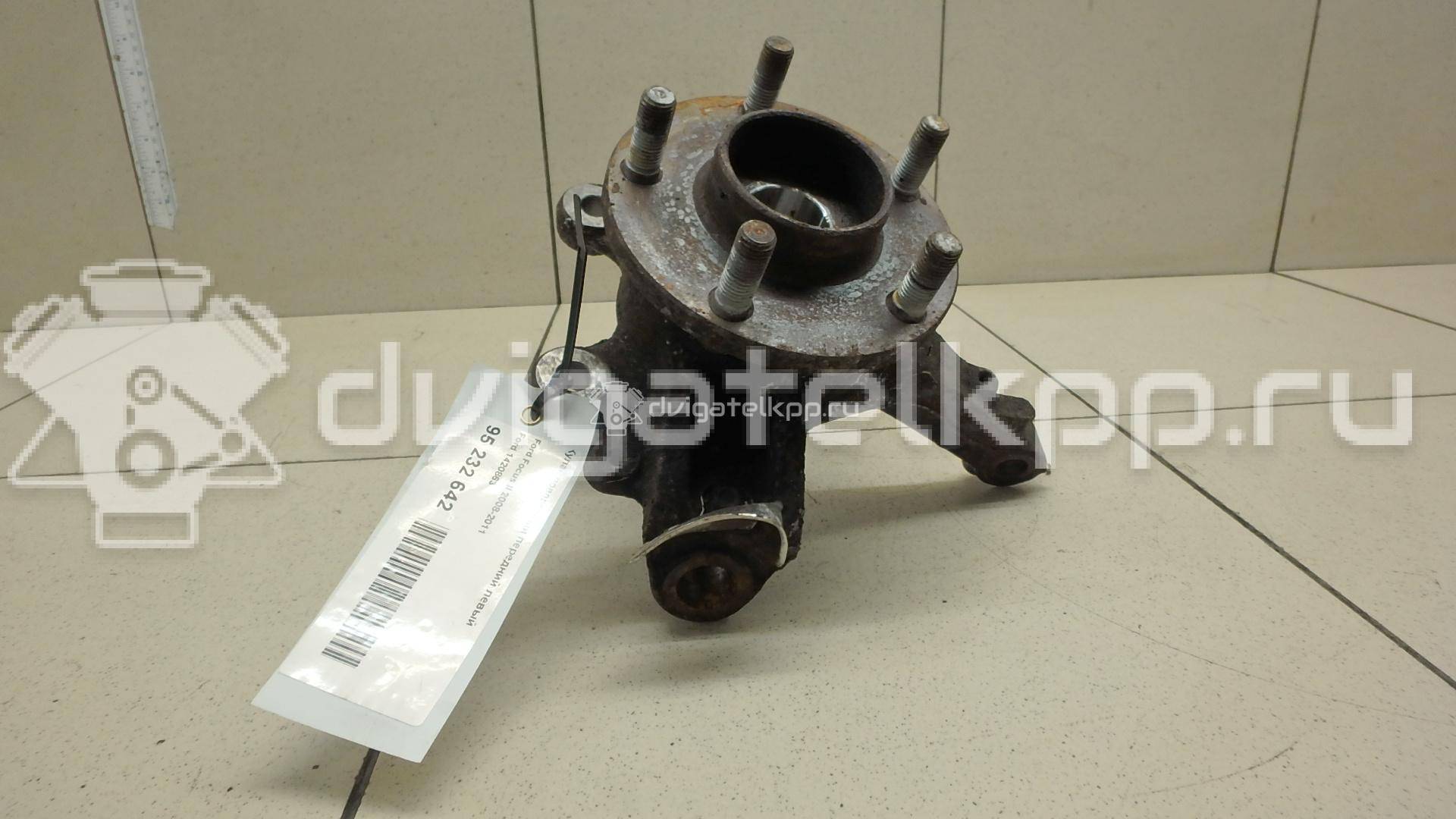 Фото Кулак поворотный передний левый  1420863 для Ford Focus / C-Max {forloop.counter}}