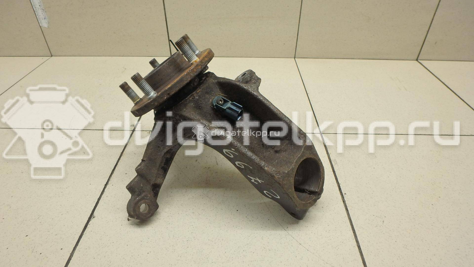 Фото Кулак поворотный передний левый  1420863 для Ford Focus / C-Max {forloop.counter}}