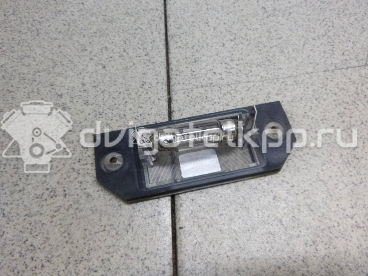 Фото Фонарь подсветки номера  4502331 для Ford Focus / C-Max {forloop.counter}}