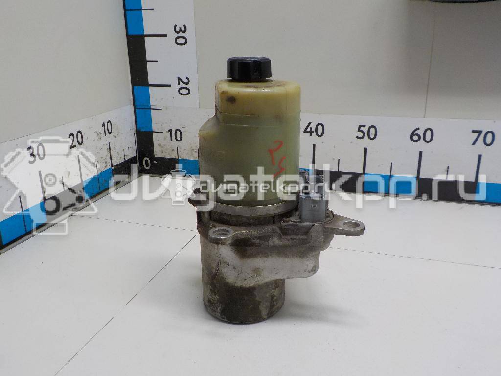 Фото Насос гидроусилителя  1743471 для Ford Fiesta / Focus / Kuga / C-Max {forloop.counter}}