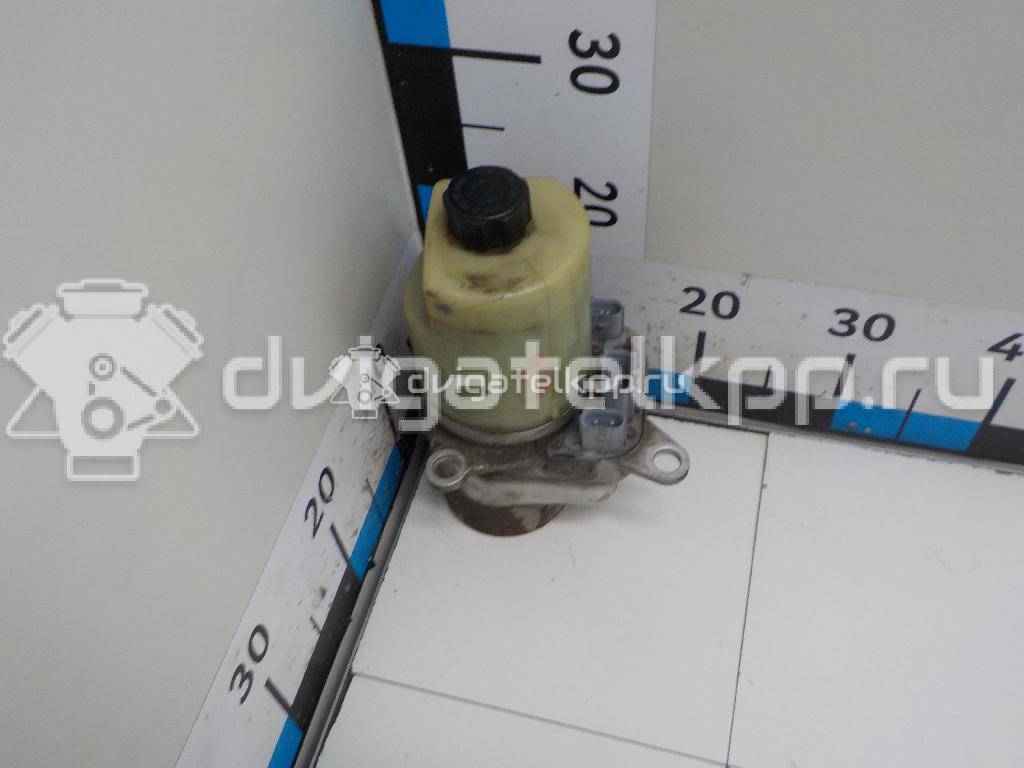 Фото Насос гидроусилителя  1743471 для Ford Fiesta / Focus / Kuga / C-Max {forloop.counter}}