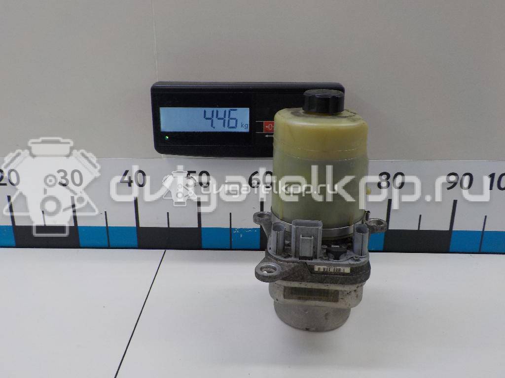 Фото Насос гидроусилителя  1743471 для Ford Fiesta / Focus / Kuga / C-Max {forloop.counter}}