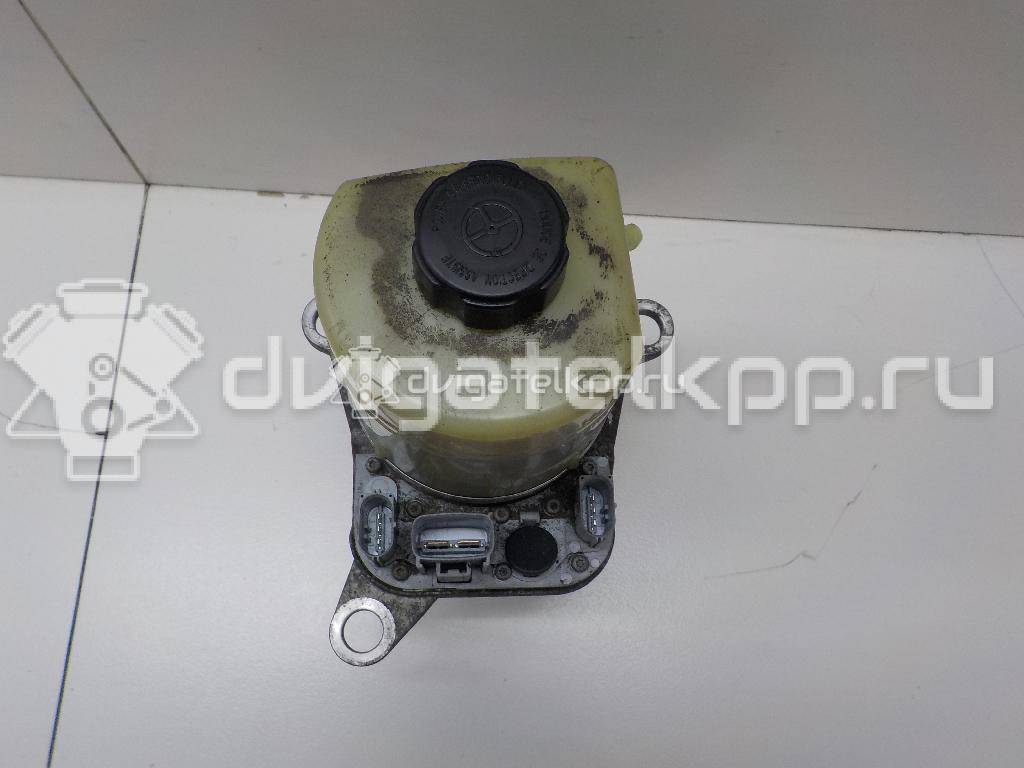 Фото Насос гидроусилителя  1743471 для Ford Fiesta / Focus / Kuga / C-Max {forloop.counter}}