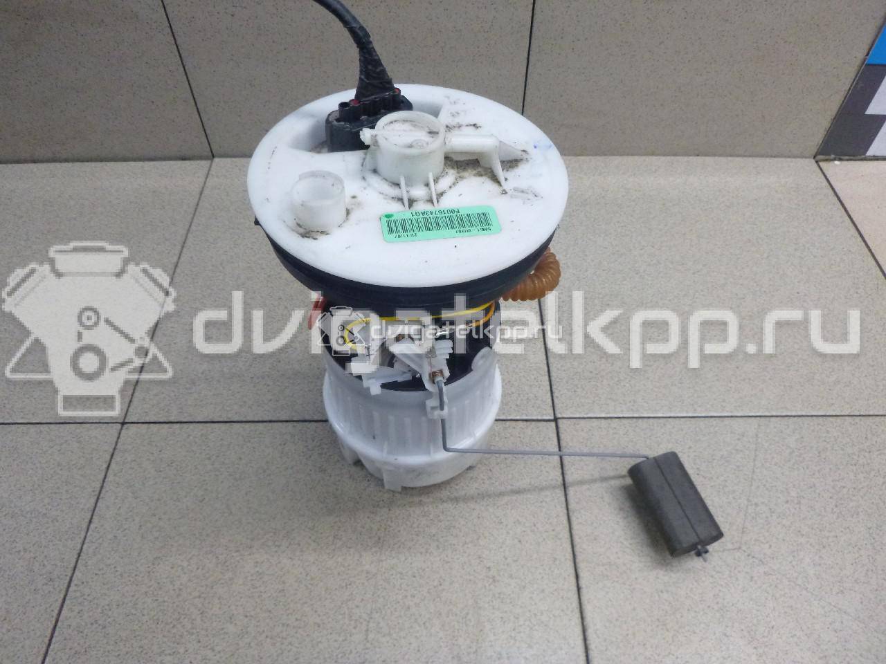 Фото Насос топливный электрический  1593803 для Ford Focus / C-Max {forloop.counter}}