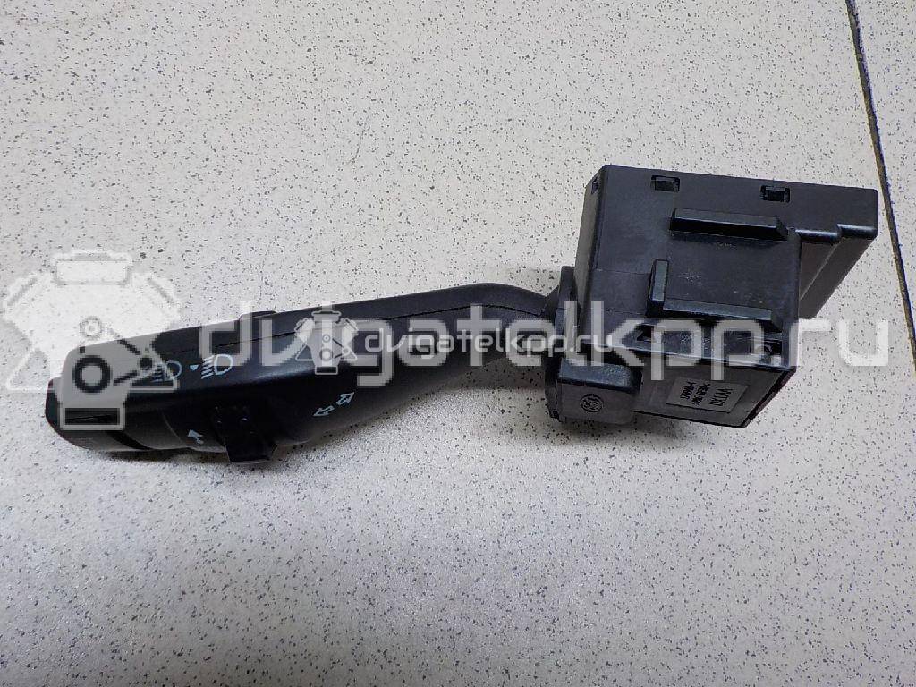 Фото Переключатель поворотов подрулевой  1362588 для Ford Focus {forloop.counter}}