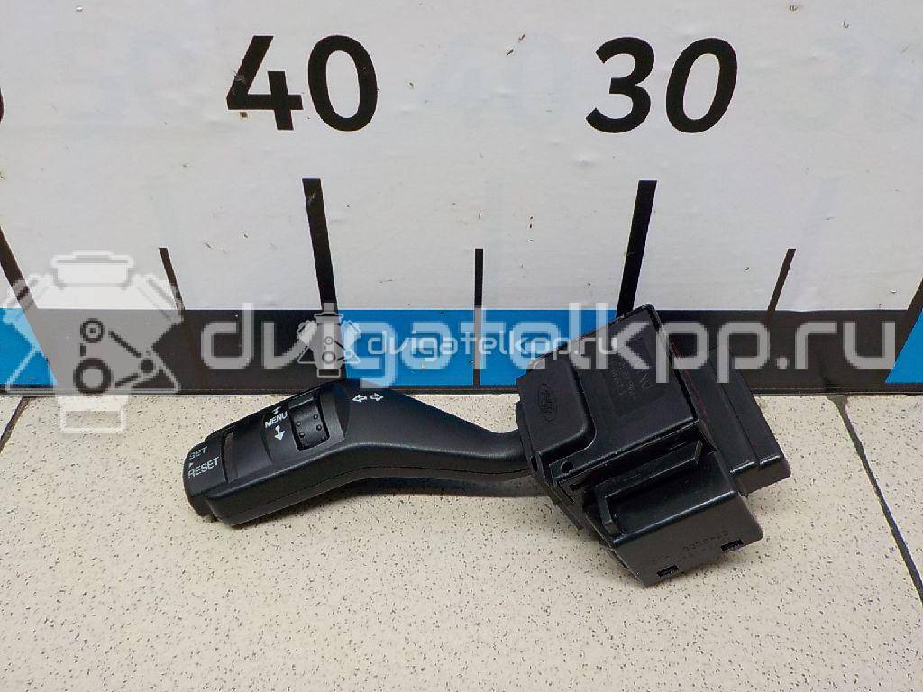 Фото Переключатель поворотов подрулевой  1362588 для Ford Focus {forloop.counter}}