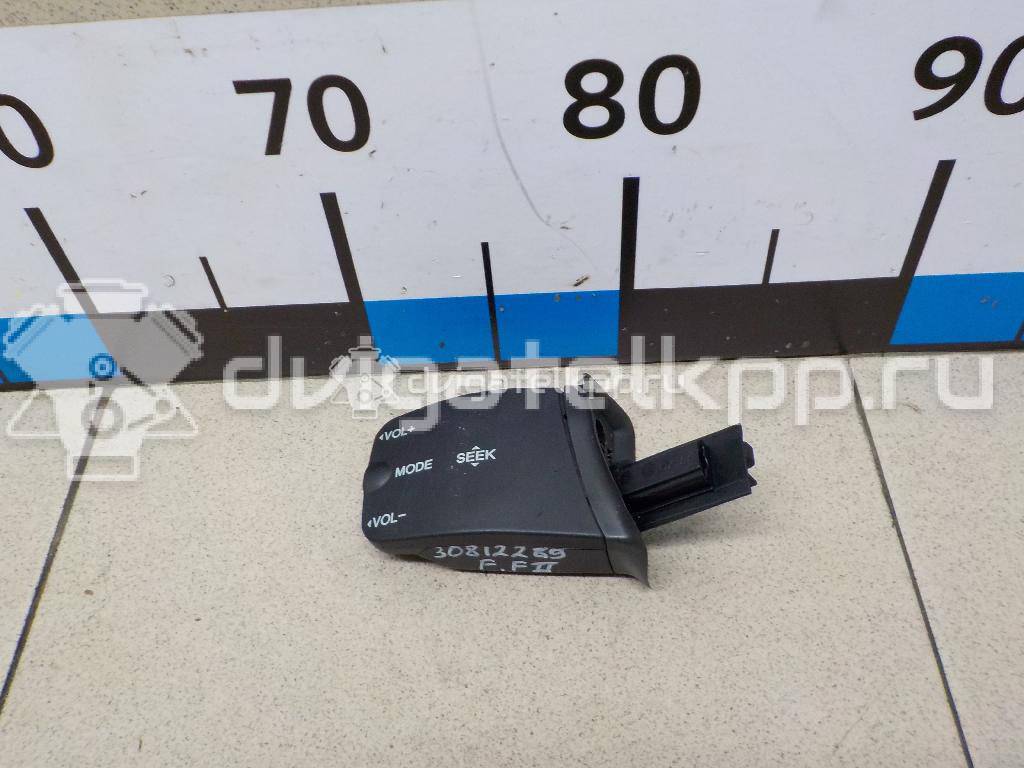 Фото Переключатель подрулевой управления магнитолой  1318961 для Ford Focus / Kuga / Transit / C-Max {forloop.counter}}