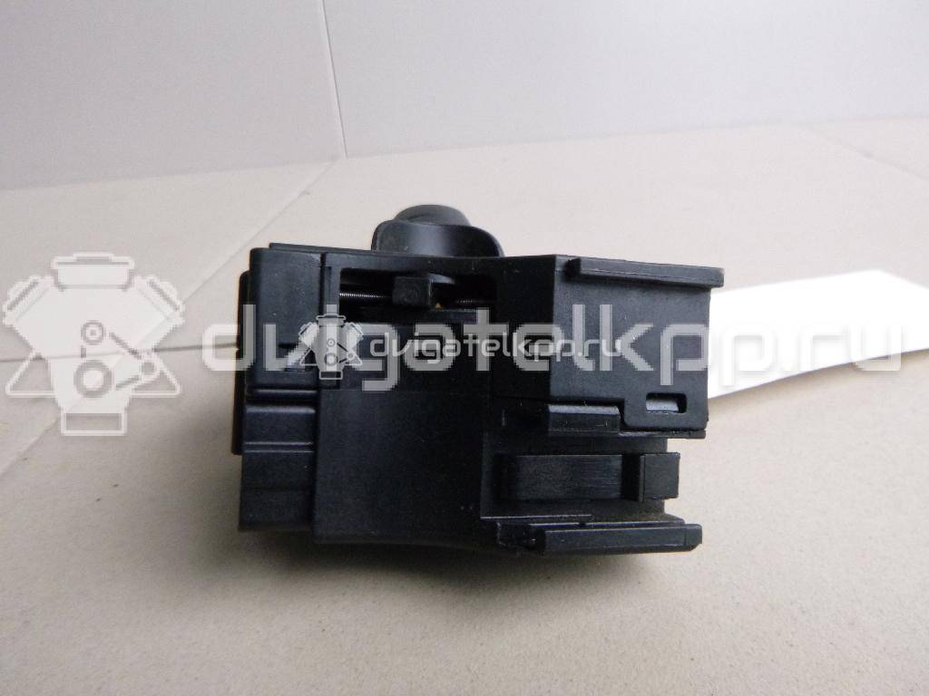 Фото Переключатель поворотов подрулевой  1S7T13335AE для Ford Fiesta / Mondeo / Fusion Ju {forloop.counter}}