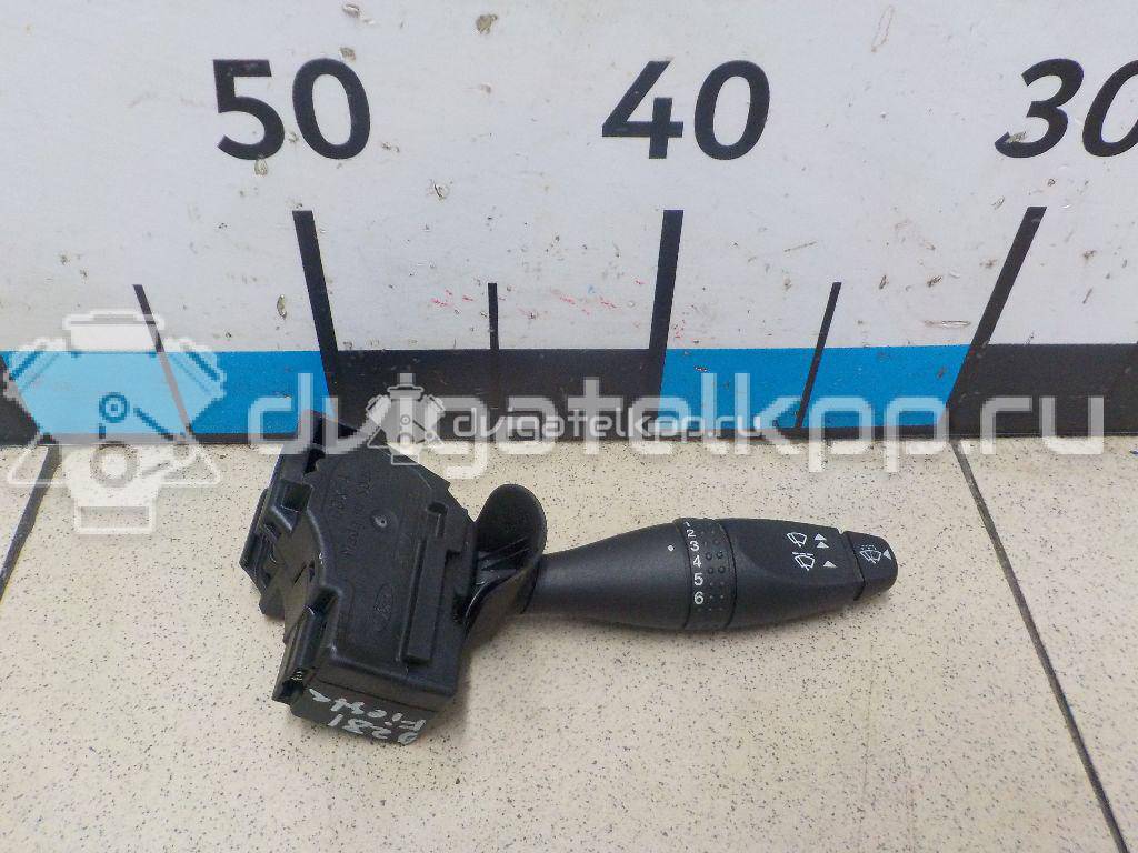 Фото Переключатель стеклоочистителей  1357437 для Ford Fiesta / Mondeo / Fusion Ju {forloop.counter}}