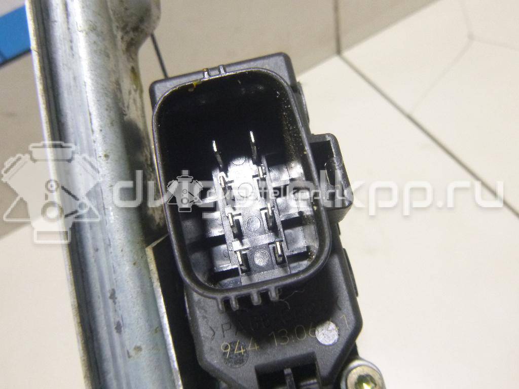 Фото Стеклоподъемник электр. задний правый  1331605 для Ford Focus {forloop.counter}}