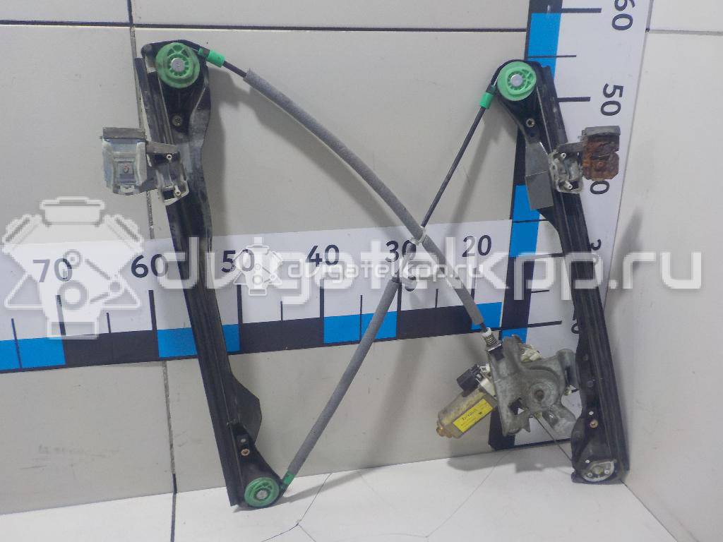 Фото Стеклоподъемник электр. передний правый  1331616 для Ford Focus {forloop.counter}}