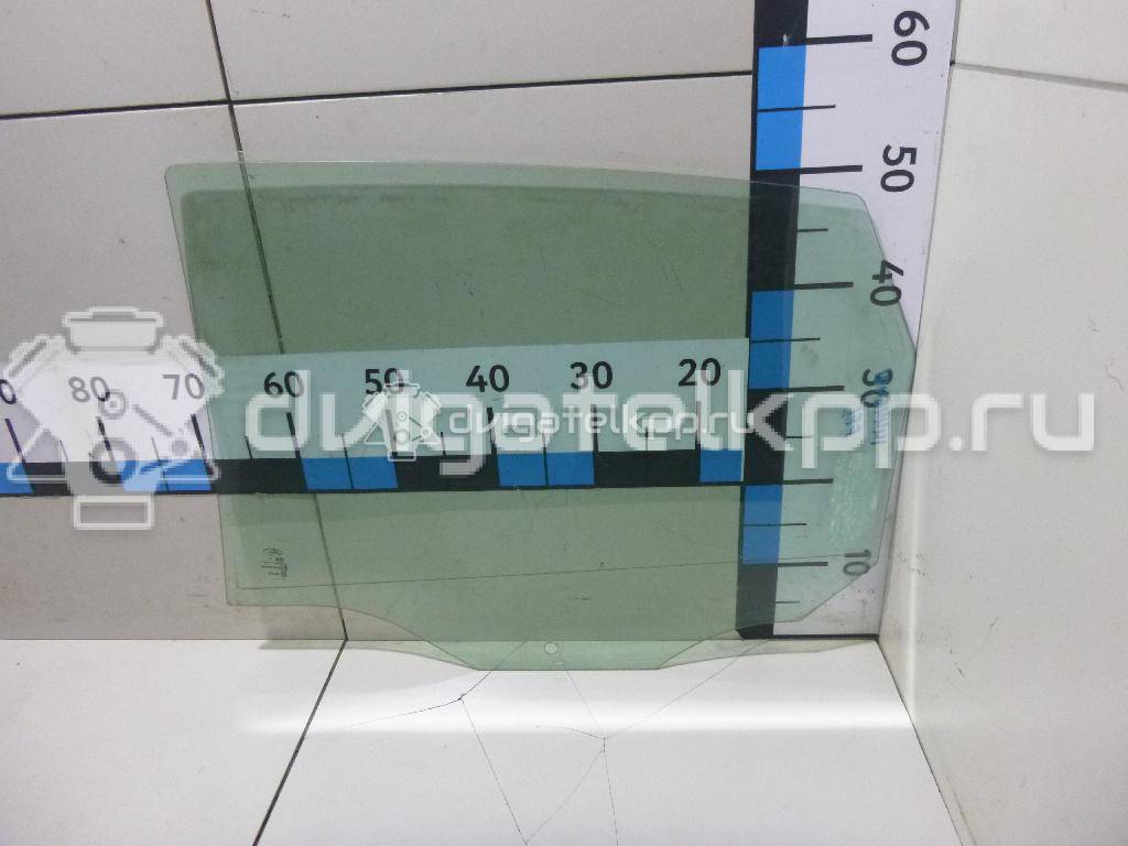 Фото Стекло двери задней правой  1093031 для Ford Focus {forloop.counter}}