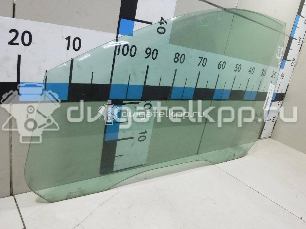 Фото Стекло двери передней левой  1342624 для Ford Focus {forloop.counter}}
