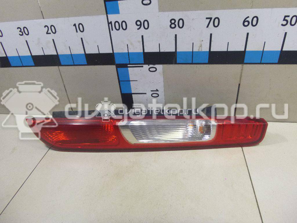 Фото Фонарь задний правый  1420450 для Ford Focus {forloop.counter}}