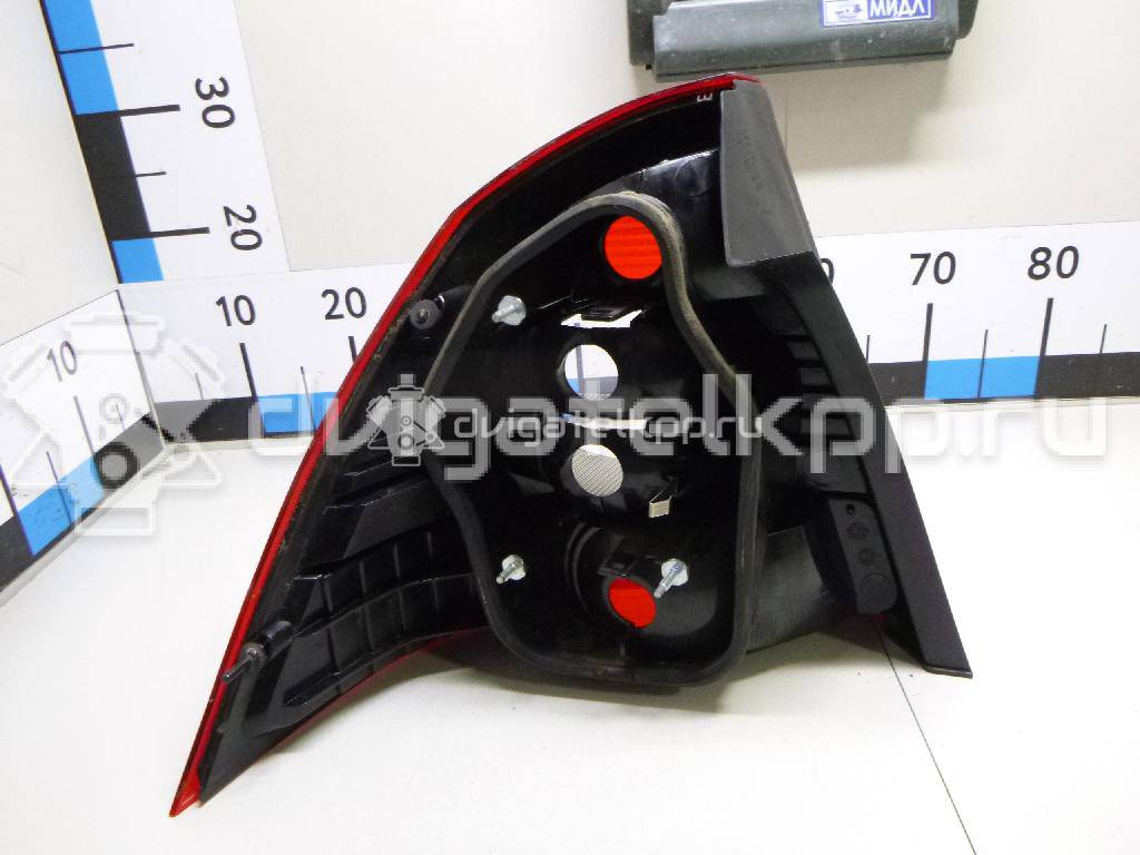 Фото Фонарь задний правый  1333832 для Ford Focus {forloop.counter}}