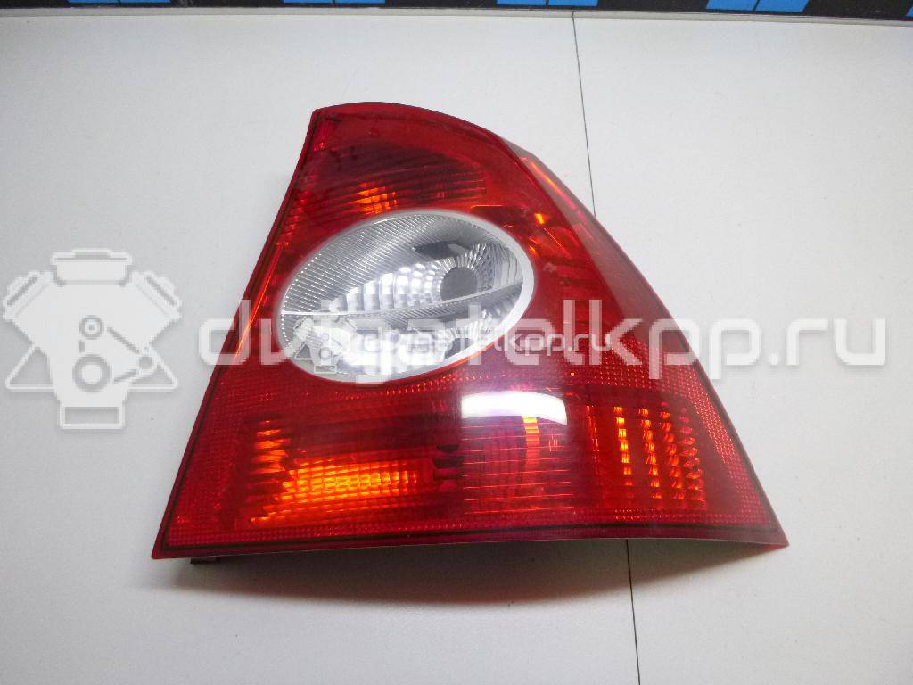 Фото Фонарь задний правый  1333832 для Ford Focus {forloop.counter}}