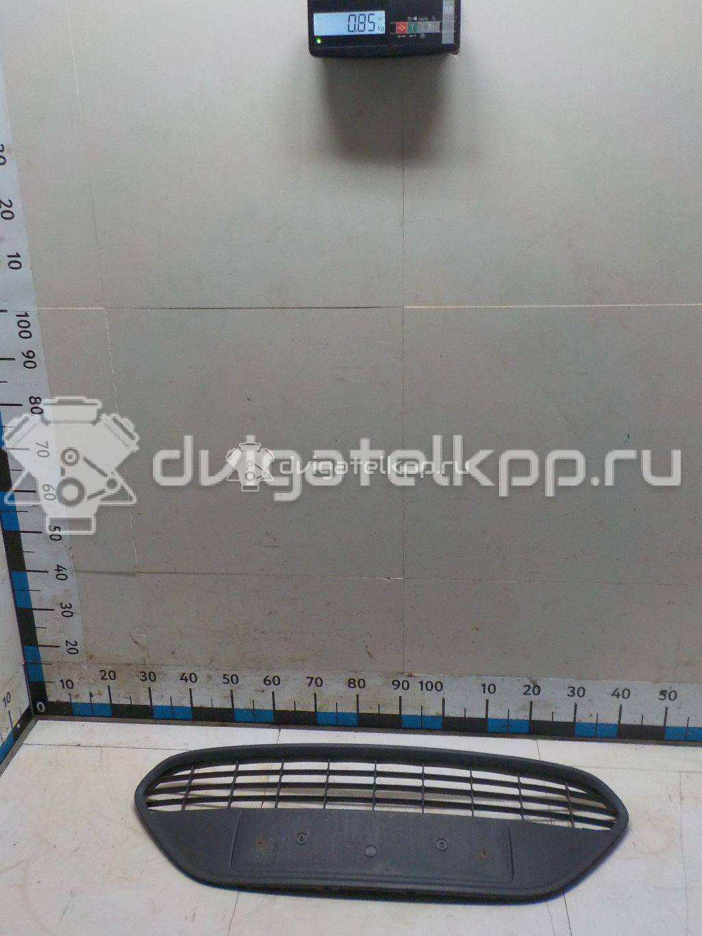 Фото Решетка в бампер центральная  1497510 для Ford Focus {forloop.counter}}