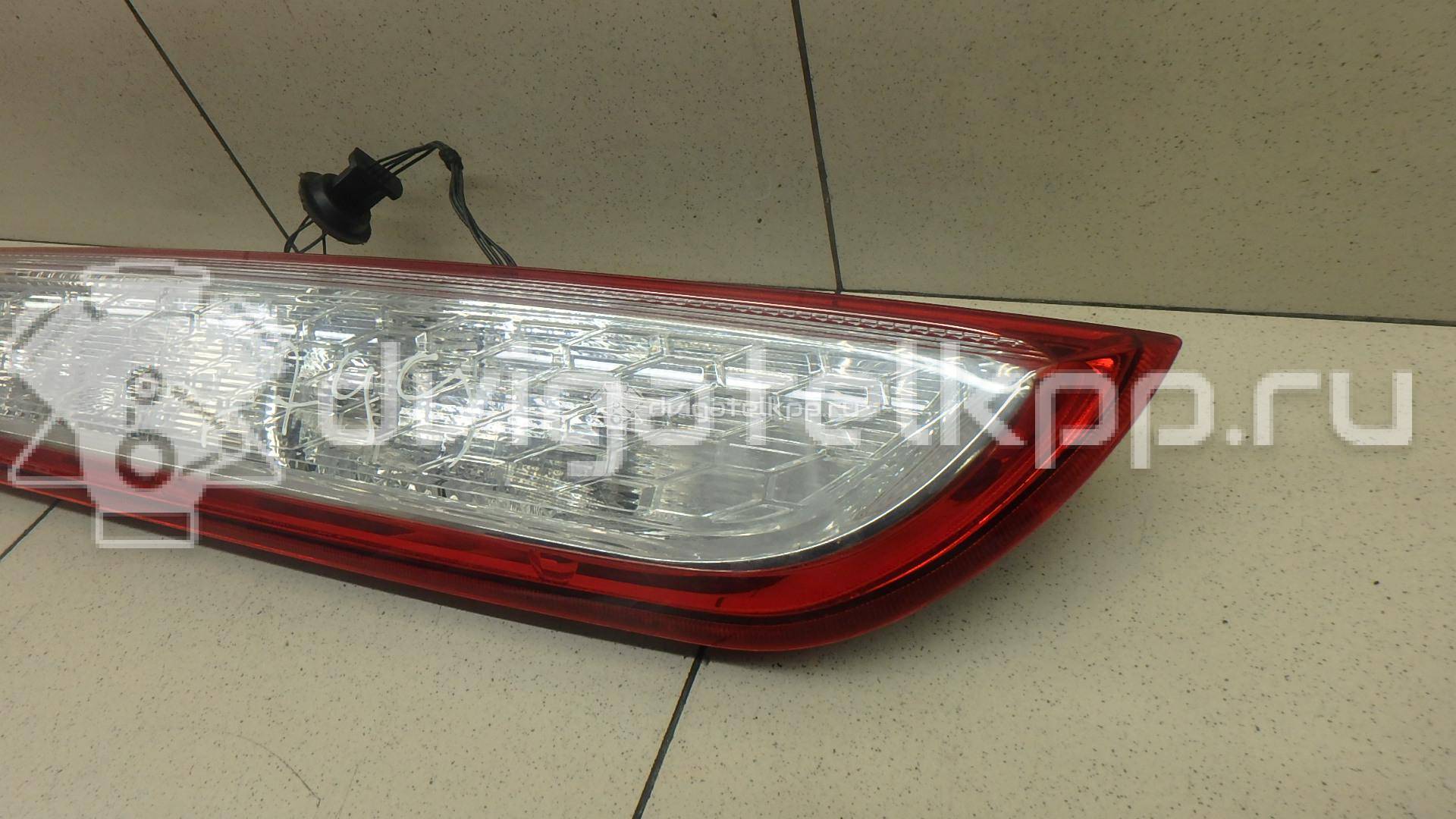 Фото Фонарь задний левый  1520769 для Ford Focus {forloop.counter}}