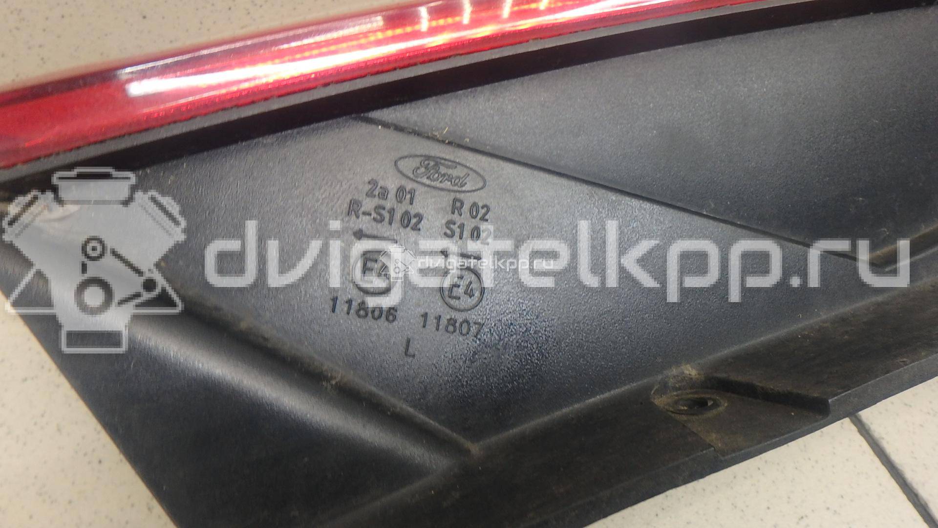 Фото Фонарь задний левый  1520769 для Ford Focus {forloop.counter}}